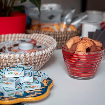 Civico 8 B&B - Appartamento 파르마 외부 사진