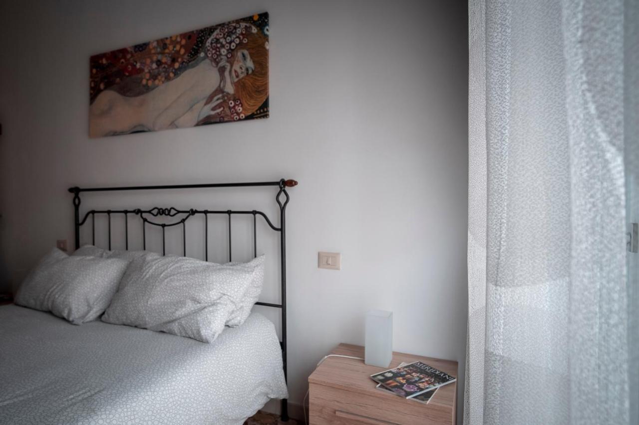 Civico 8 B&B - Appartamento 파르마 외부 사진